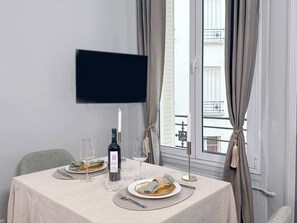 Nicely decorated dining corner