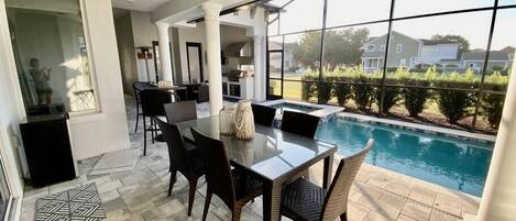 Great outdoor dining area