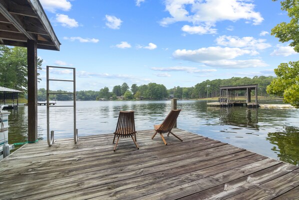 Perfect sitting area for sunrise or sunset on the boat dock. 