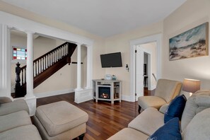 Living Room (1)