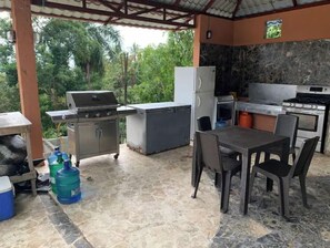 屋外ダイニングエリア