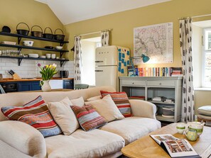 Open plan living space | Rose Cottage, Blairgowrie