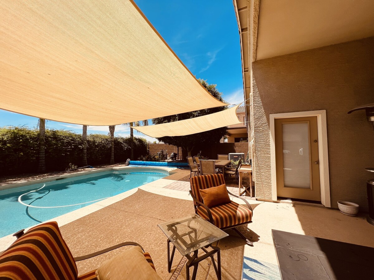 Come From Away Vacay in our 3 Bd + den + spa + heated pool in Johnson Ranch