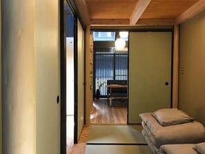 Rent Kikuhama house in Kyoto | Japan Experience - Japanese tatami room