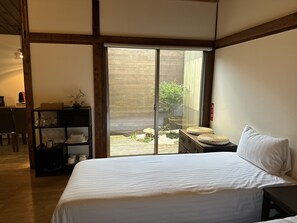 Rent Ikebukuro Nigo house in Tokyo | Japan Experience 