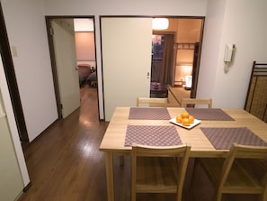 Rent Yuyake apartment in Tokyo - Kitchen / dining room