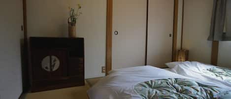 Louer la maison Demachi à Kyoto | Japan Experience - Chambre (futons)