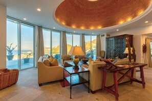 Casa Estrella, Pedregal