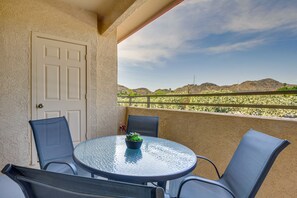 Balcony | Mountain Views