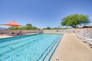 Community Outdoor Pool