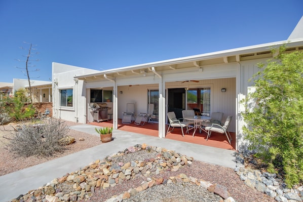 Green Valley Vacation Rental | 2BR | 2BA | 1,771 Sq Ft | 1 Step to Enter