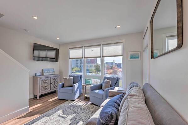 Traverse City Vacation Rental | 2BR | 2BA | Stairs Required | 910 Sq Ft