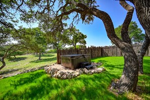 Outdoor area w/ hot tub