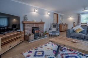 Tucking Mill - 3 Bedroom Holiday Home - Stepaside (10649)