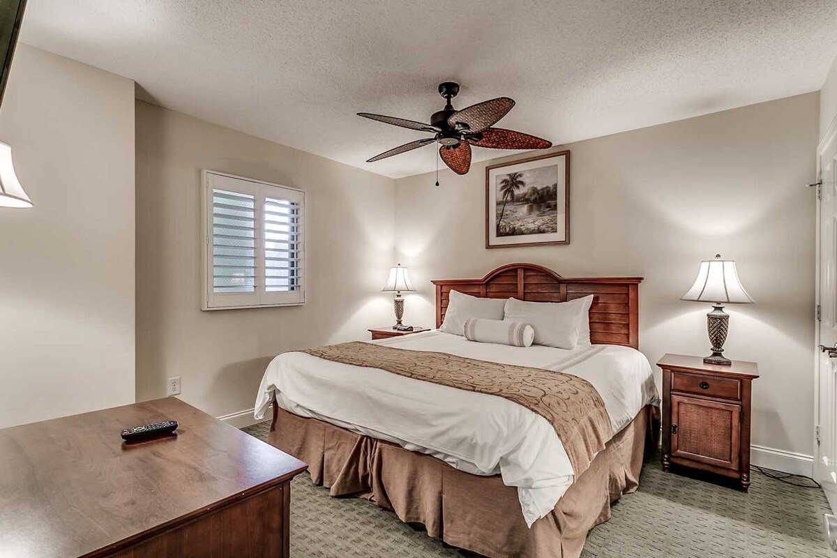 Immaculate Oceanfront Condo – Gorgeous Pools, Hot Tub, Lazy River!