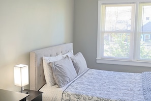 Bedroom #1 Queen Bed