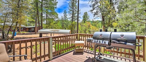 Pine Vacation Rental | 2BR | 1.5BA | 1,200 Sq Ft | Stairs Required for Access