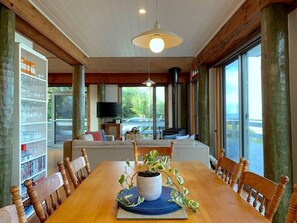 Dining (1)