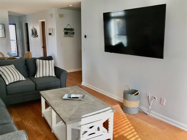 The open floor plan with surrounding views is a relaxing home base.