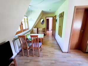 Ferienwohnung XL-Wohnung DG4