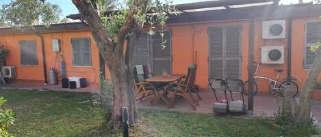 Garten mit Terasse