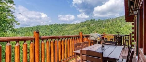 Pine Top Paradise's deck with stunning views