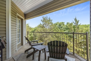 Balcony with seating for 2