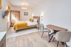 Studio Pod 2, Saltburn-by-the-Sea - Host & Stay