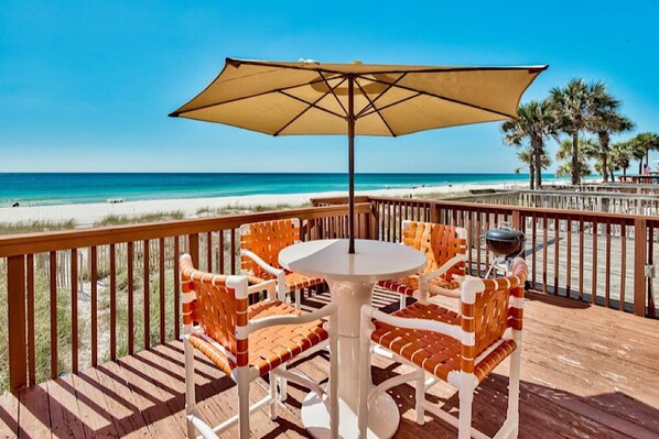  TOWNHOUSE #27 IS ON THE WATER ?YES, ON THE GULF OF MEXICO.
YES, ON THE BEACH
