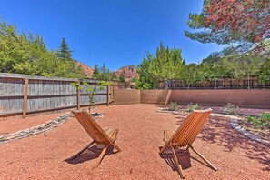 Private Backyard | Red Rock Views