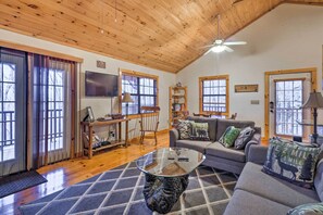 Living Room | Central Heat & A/C