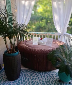 Your Private Hot Tub, Relax, Refresh and reconnect.