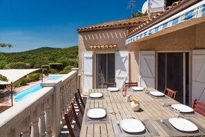 Terrace with views for outdoor dining