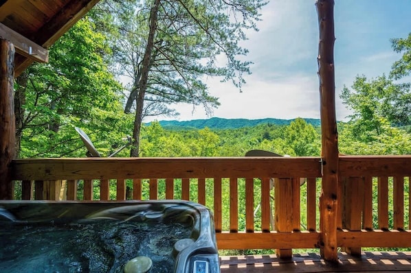 Hot Tub with a View!
