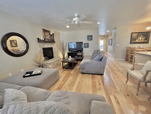 Livingroom with big screen