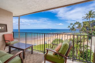 Oceanfront Hale Hui Kai 313 Large Lanai, AC, Incredible Views on Keawakapu Beach