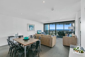 Open plan design to make it easier for everyone to gather around 👨‍👩‍👧‍👦