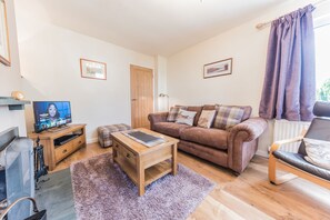 Hazel Cottage sitting room