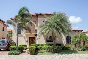 Amazing Grand Front of the Home. 