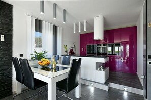 Dining room 1