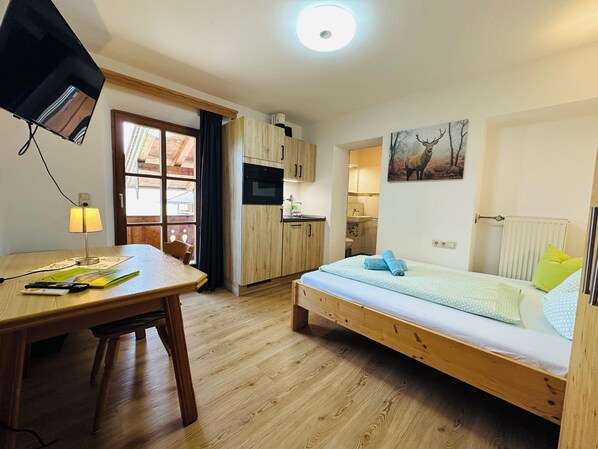 Appartement Kienberg 17 qm, kleiner Balkon, Kochnische, 1 Wohnschlafraum, 1 P.-Zimmer Ansicht