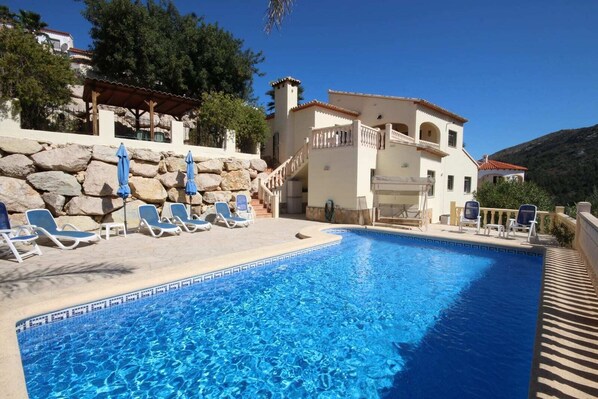 Villa con piscina privada