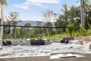 Hot tub and view of mountains