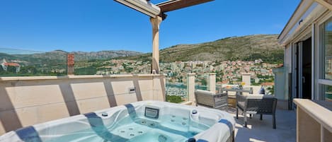 Terrace with hot tub