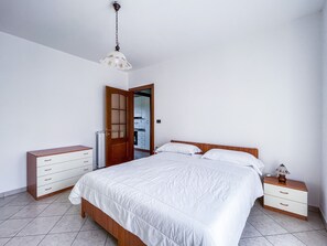 Bedroom - MYHOUSE INN TORINO -Solo Affitti Brevi