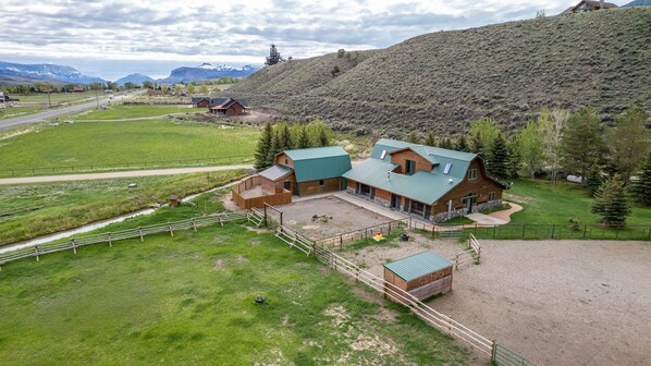 Welcome to Ptarmigan Ranch