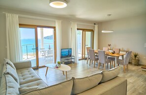 Armikes Beachfront Suite 3 Afionas Corfu Interior