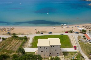 Armikes Beachfront Suite 4 Afionas Corfu