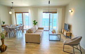 Armikes Beachfront Suite 4 Afionas Corfu Interior