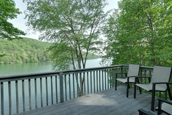 Enjoy the beautiful views at Lynne's Lake Retreat!